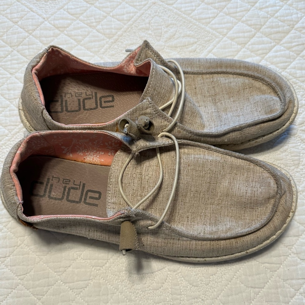 Hey Dude Wendy Chambray White Nut Shoes - Size US 9/EU 40